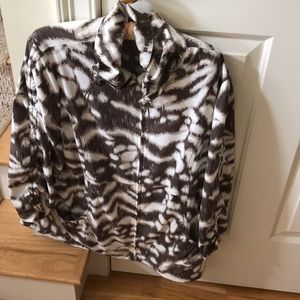 Chico’s polyester spandex animal print jacket size 2 ZENERGY